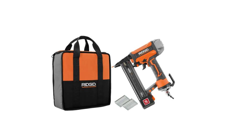 R150FSF Pneumatic 18-Gauge 1-1/2 in. Finish Stapler, Contractor s Bag and (200) Staples